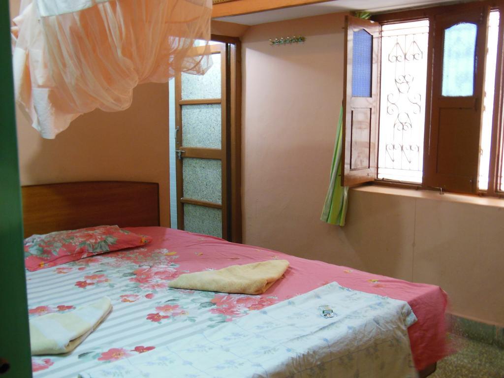 Rocky Guesthouse Хампі Номер фото